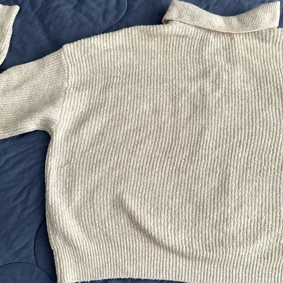 Knit crop sweater - Picture 4 of 4